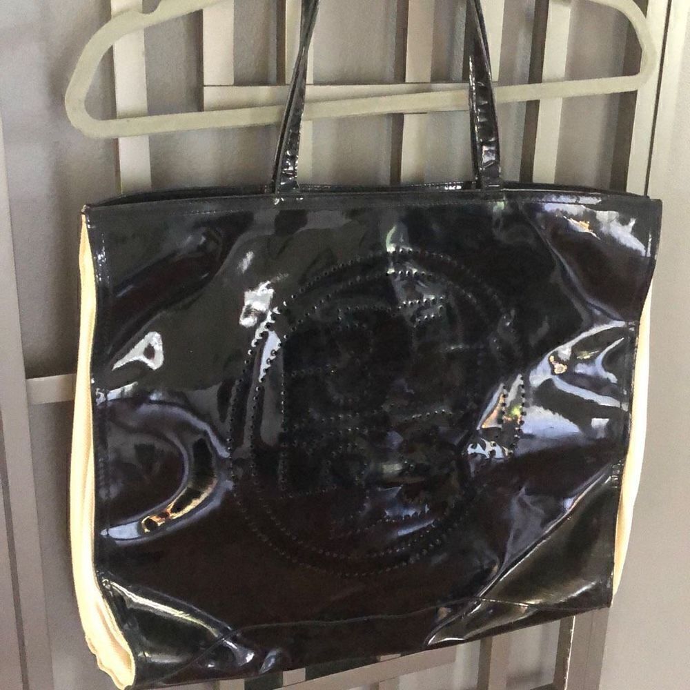 Tory Burch large patent leather tote Miller handbag black crème